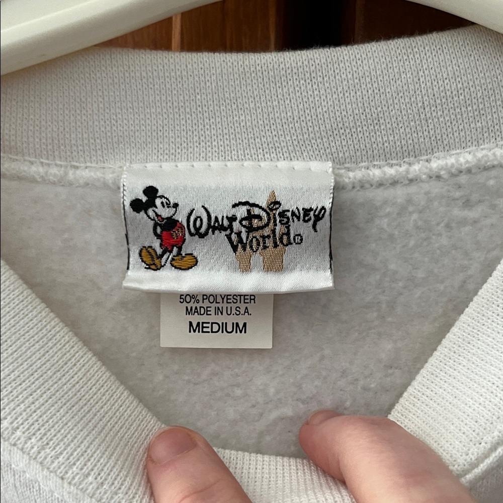 Vintage Walt Disney World White Crewneck with Black Mickey Silhouette - Picture 2 of 11